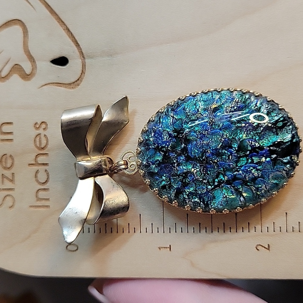 VINTAGE CZECH Dragons Breath Opal Cabochon Brooch With Bow - Picture 5 of 7